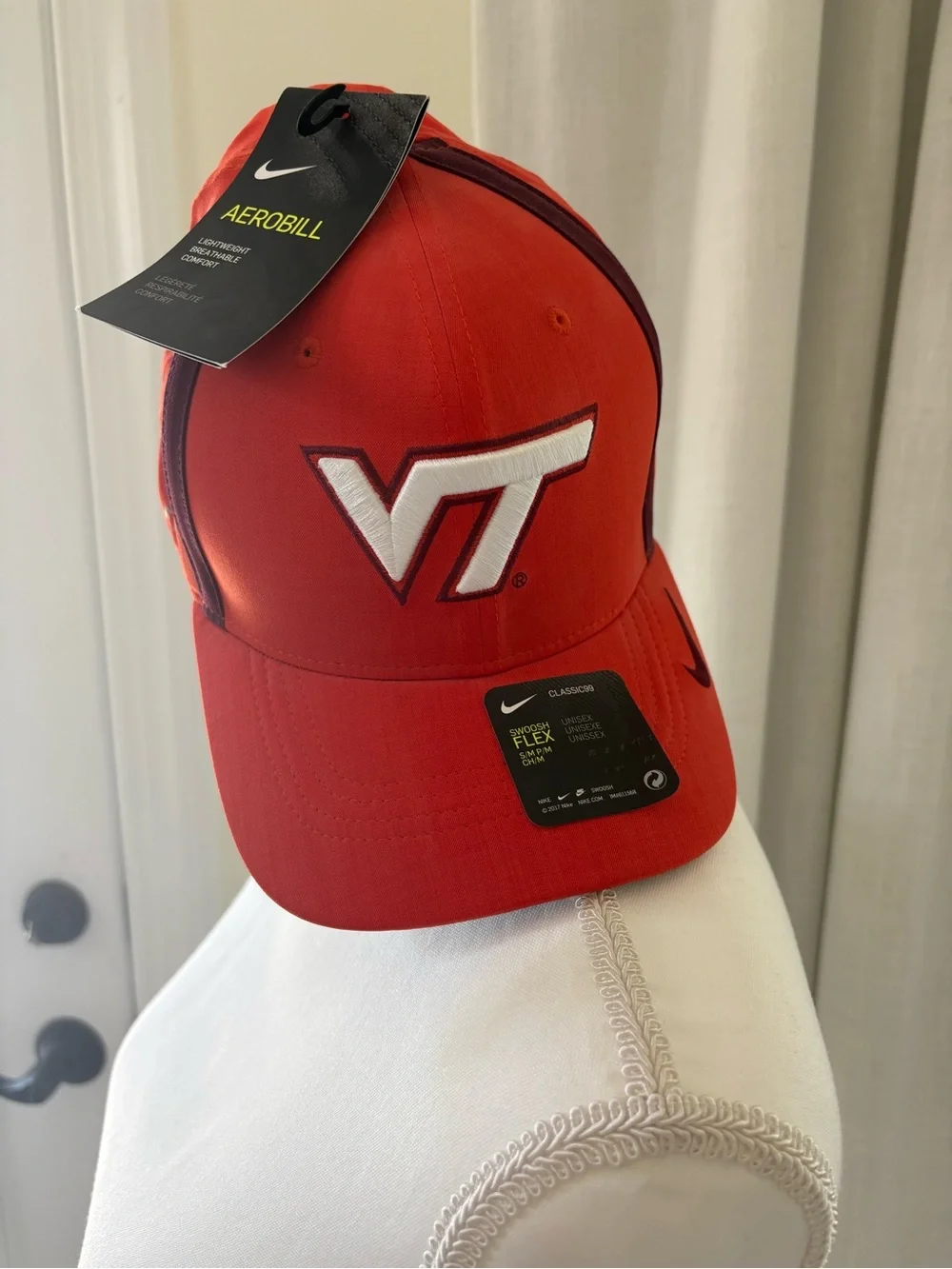Nike Virginia Tech Hokies AeroBill Dri-FIT Flex Cap Hat S/M Orange/Maroon